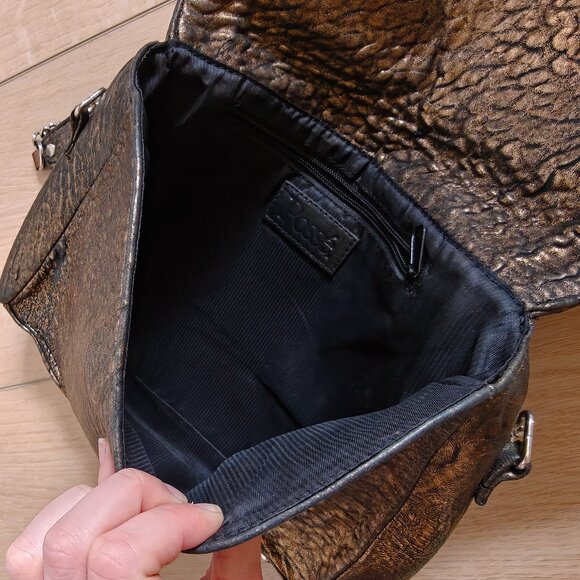 Posse Metallic Gold Shimmer Leather Distressed Bag - Picture 5 of 6